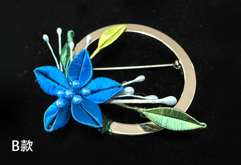 翼想纏花福飾 圓滿福胸針/領巾釦雙用